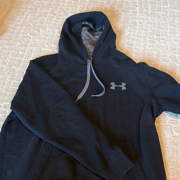 Under Armour Other - Under Armour Black Pullover Hoodie
